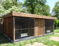 Jaro - Houten hondenren met tuinhuis 5,5x3m